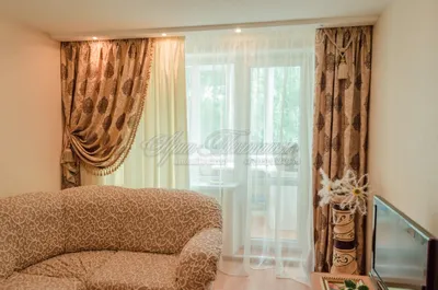 Шторы в гостиную в современном стиле купить в Москве | Двойные классические  шторы для гостиной на заказ