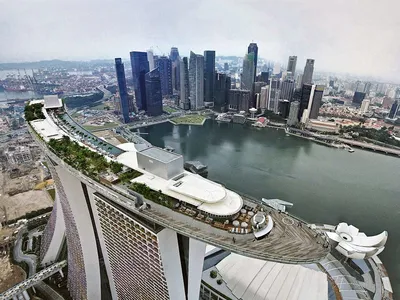 Отель Marina Bay Sands, бассейн под облаками — Teletype