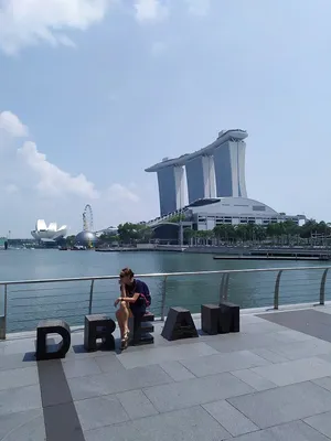 10 отелей Сингапура с бассейном на крыше | Вояжист