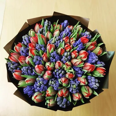 Букет \"Голубые тюльпаны\" - заказать с доставкой недорого в Москве по цене  11 300 руб.