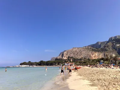 Сицилия - отдых на море: лучшие курорты, пляжи, отели у моря, температура  воды в море по месяцам - Gkd.ru