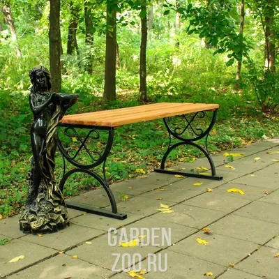 Садовый стол и скамейки из бревна. Купить в Москве.
