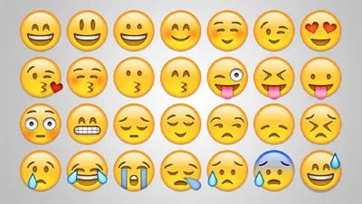 Набор Смайликов Emoji Лица Смайлик Улыбка Смешные Цифровые Смайлики  Выражение Эмоции Чувства Чат Messenger Мультфильм Эмоты Вектор Иконки —  стоковая векторная графика и другие изображения на тему Эмотикон - iStock