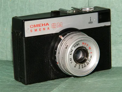 Файл:Фотоаппарат Смена-8М.jpg — Википедия