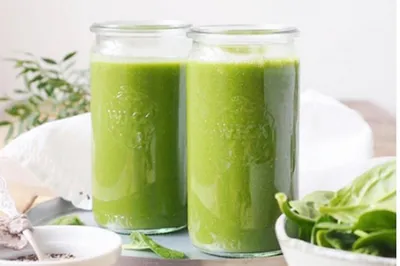 Как приготовить Зелёный смузи со шпинатом, чиа и редисом рецепт с фото