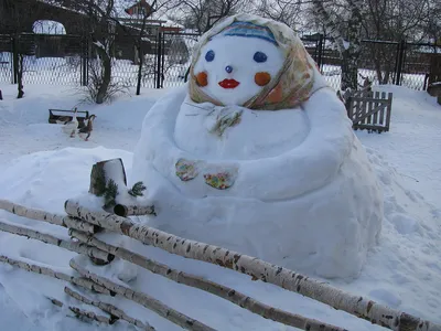 Снеговик из снега своими руками фотографии