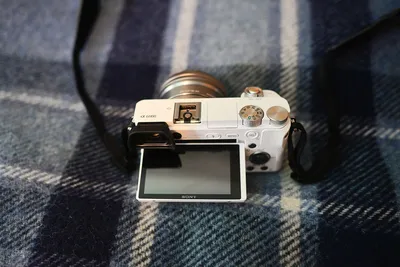 Обзор от покупателя на Цифровой фотоаппарат Sony Alpha A6000 Kit 16-50мм PZ  белый — интернет-магазин ОНЛАЙН ТРЕЙД.РУ