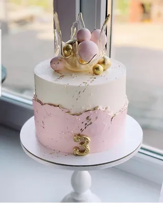 Для мамочек всегда самые красивые торты 💜 | Instagram