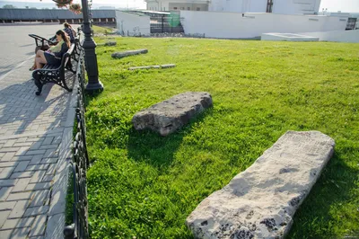 В Рогожинском ручье обнаружили старинное надгробие в форме часовни -  Новости культуры, музыки, искусства Тулы и области - MySlo.ru