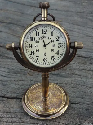 Старинные Голландские часы с боем и указателем фаз луны - удивляющий ценный  подарок на юбилей шефу руководителю охотнику рыбаку