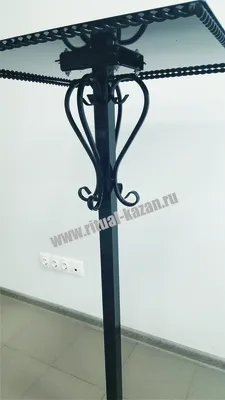 Столы и стулья