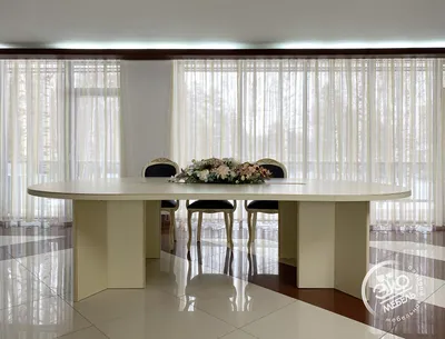Мебель для конференц залов купить - стол переговоров Лофт, Модерн (эллипс,  стекло, белый, размер). Итальянское качество в Москве.