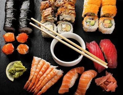 Чем отличаются суши от роллов: разница между сушами и роллами | Online-Sushi