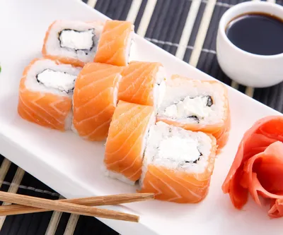 Суши с копченым лососем — Sushi-Country Раменское