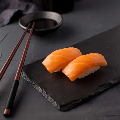Суши с лососем – Суши Шок