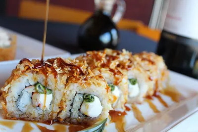 Японские суши и Rolls стоковое фото. изображение насчитывающей померанцово  - 35127370