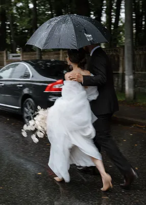 [36+] Свадьба в дождь фото