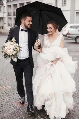 Скачать бесплатно фото Свадьба в дождь: высококачественные изображения