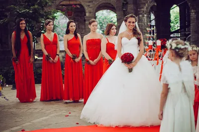 Яркая свадьба в красных тонах - Свадебные Помощники - свадебная флористика  и декор в Москве
