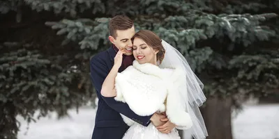 Зимняя фотосессия с животными от The One Wedding