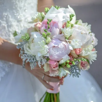 Букет из пионовидных роз сорта Джульетта - купить в СПБ с доставкой в Kraft  Flowers