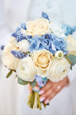 Свадебные букеты с голубыми цветами фото фотографии