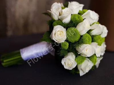 Свадебный букет из хризантем и роз купить с бесплатной доставкой в Москве  по цене 3 280 руб.