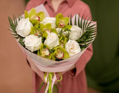 Купить свадебный букет из орхидей по доступной цене с доставкой в Москве и  области в интернет-магазине Город Букетов