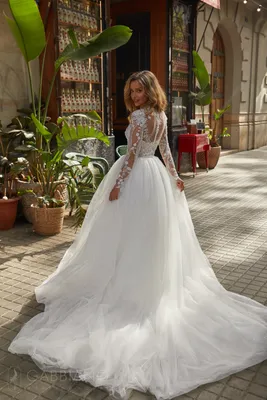 Кружевные свадебные платья в СПб недорого