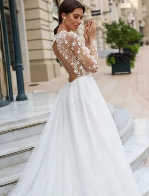 Легкое свадебное платье с цветочным кружевом