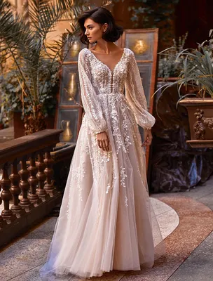 Кружевное свадебное платье с объемными рукавами купить в Москве
