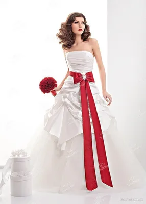 Свадебные платья в стиле 2010-х годов