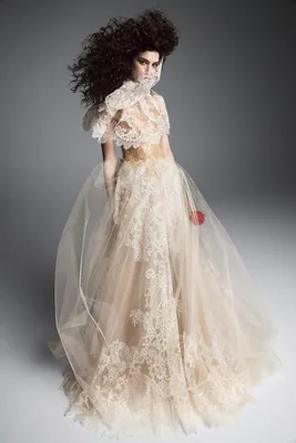 Свадебные платья Vera Wang 2019 | Свадебные платья, Осенние свадебные платья,  Платье на свадьбу