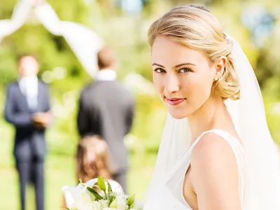 Кошмар невесты: 6 самых популярных ошибок, которые испортят вам свадебные  фотографии | MARIECLAIRE