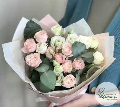 Букет из кустовой розы и эустомы - Доставка цветов в Сочи - Belle Fleur