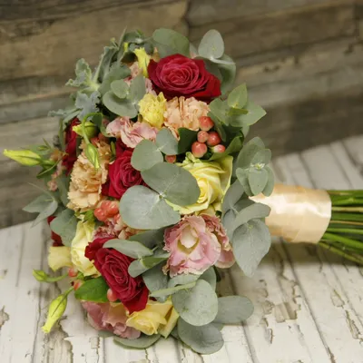 Купить Букет нежных кустовых роз по цене 2640₽ доставка в Рязани |  http://Cvetnik62.ru