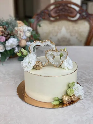 Sukree - Väike pulmatort🤵👰Маленький свадебный торт | Facebook