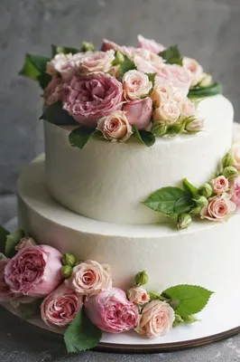 Двухъярусный свадебный торт с розами/015 – купить с доставкой в Москве •  Teabakery