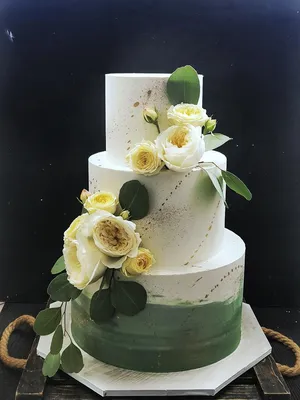 Свадебный торт Марсала заказать с цветами, цена за кг