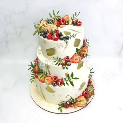 Торт свадебный трехъярусный с голубикой, Кондитерские и пекарни в Москве,  купить по цене 10800 RUB, Свадебные торты в Печка Петровна с доставкой |  Flowwow