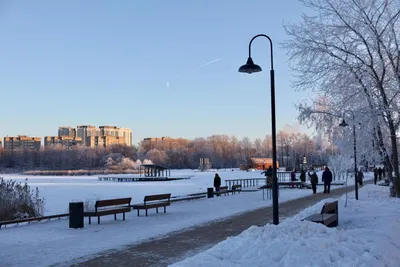 Ждём столько же лайков, как снежинок на фото ❄️❄️❄️ Фото 📸  @alexie.alessandra | Instagram