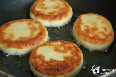 Идеальные сырники с манкой (всегда держат форму) - пошаговый рецепт с фото  на Готовим дома