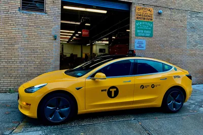 Фотообои \"Желтые такси на улицах Манхэттена. Нью-Йорк\" - Арт. 080168 |  Купить в интернет-магазине Уютная стена