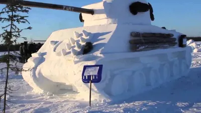Уникальное изображение: собственноручно созданный снежный танк