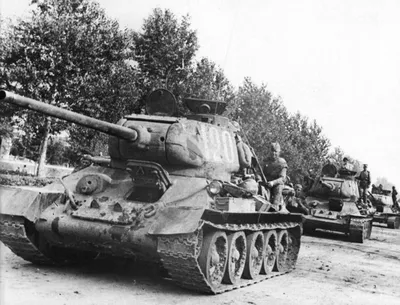 Немецкий генерал был в шоке от неуязвимости танка КВ-1 | Пикабу