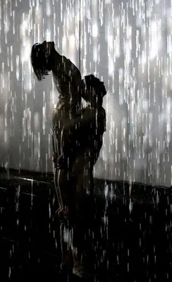 Вдохновляющие танцы под дождем: уникальные изображения