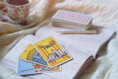How to read the tarot for yourself or your friends — with advice from the  experts | CBC Life