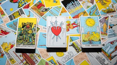 The Deck of Cards That Made Tarot A Global Phenomenon - Atlas Obscura