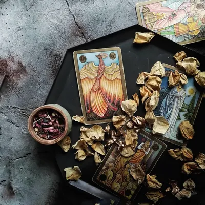 Таро эстетика фото раскладки магия лаванда ведьма | Карты таро, Таро, Карта
