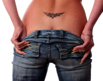 Почему к татуировке на пояснице у женщин такое предвзятое отношение |  ВКонтакте